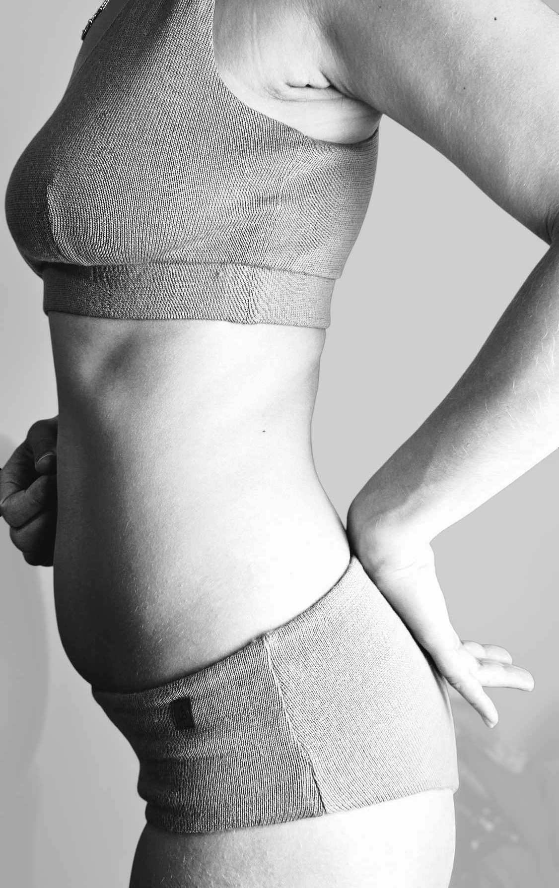 majtki model7 Biustonosz kopertowy z wełny merino - na wymiar - obrazek 5