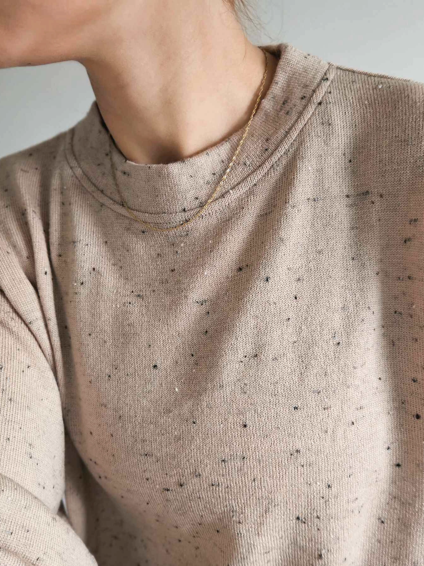 model gabi jednolity Merino wool sweater "Gabi" - choose color! - Image 3